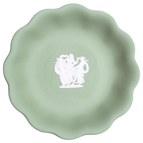 Тарелка "Три грации" Яшмовый фарфор Англия, Wedgwood, вторая половина ХХ века и рельефами в классическом стиле инфо 7181g.